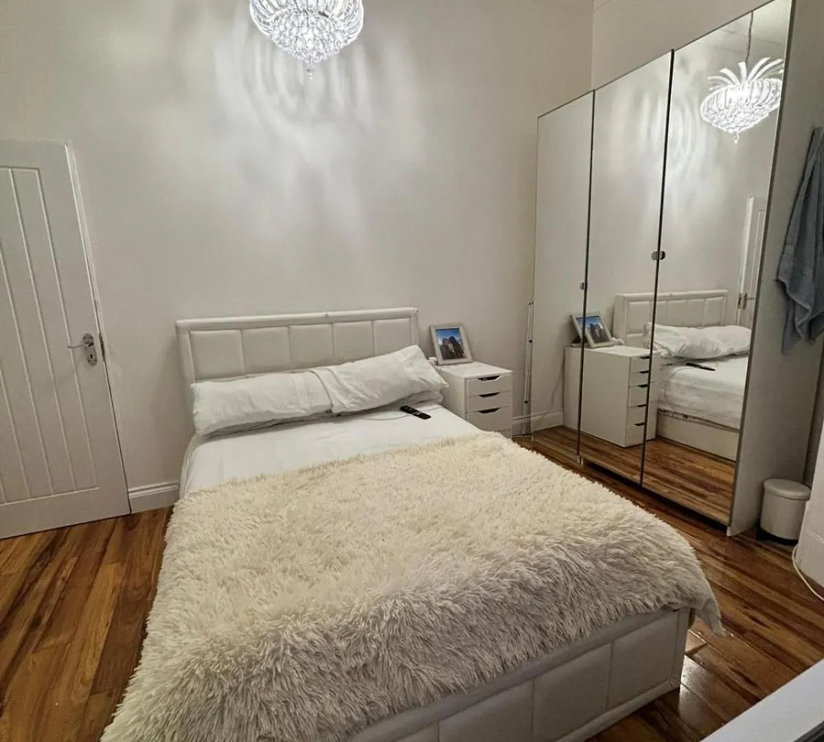 Montana Building Hotel London Luxury tent